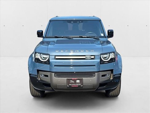 Used 2021 Land Rover Defender 90 X-Dynamic S image 2