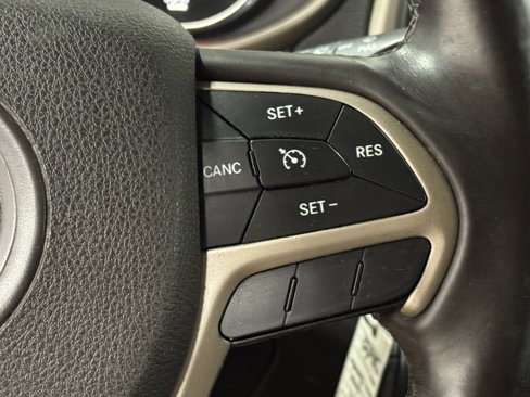 Used 2014 Jeep Cherokee Latitude image 29