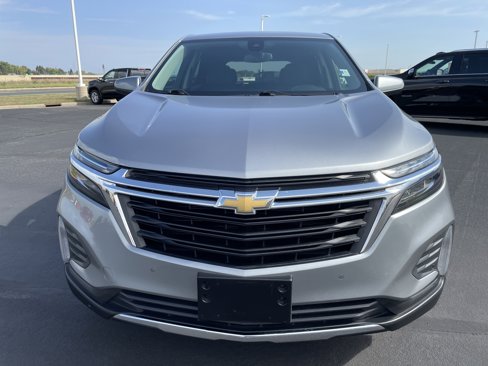 Used 2023 Chevrolet Equinox LT w/ Driver Convenience Package image 8