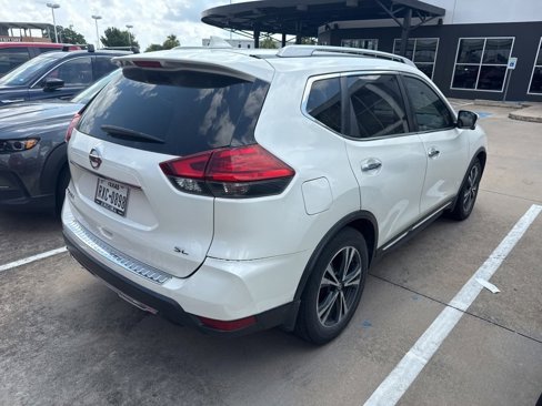Used 2017 Nissan Rogue SL image 5