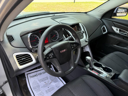 Used 2015 GMC Terrain SLE image 17