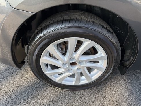 Used 2013 MAZDA MAZDA3 i Touring image 9