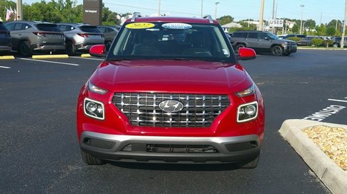Certified 2022 Hyundai Venue Limited image 17