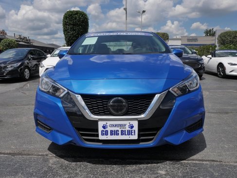 Used 2021 Nissan Versa SV image 2