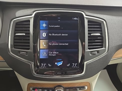Used 2022 Volvo XC90 T6 Momentum w/ Climate Package image 16