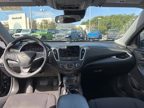 Used 2023 Chevrolet Malibu LT image 13