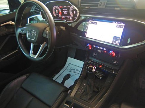Used 2024 Audi Q3 2.0T Premium Plus image 8