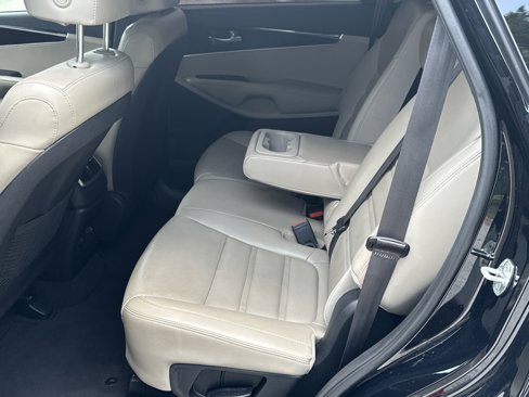 Used 2020 Kia Sorento EX image 21