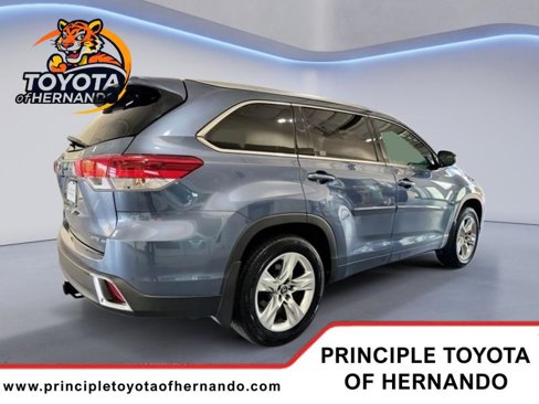 Used 2018 Toyota Highlander Limited image 7