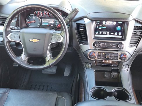 Used 2020 Chevrolet Suburban LT image 27