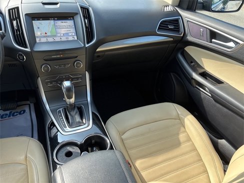 Used 2018 Ford Edge SEL w/ Equipment Group 201A image 18