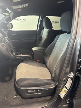 Used 2021 Toyota Tacoma TRD Sport image 36