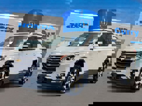 Used 2020 Chevrolet Traverse LT w/ LT Premium Package image 1