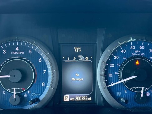 Used 2016 Toyota Sienna XLE image 16