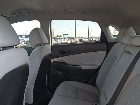 Used 2023 Hyundai Kona SEL image 16