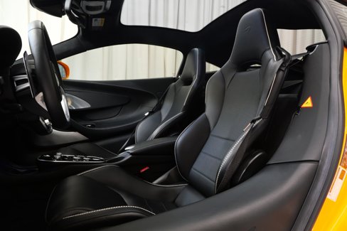 Used 2023 McLaren GT image 22