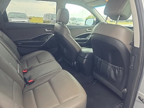 Used 2014 Hyundai Santa Fe GLS image 22