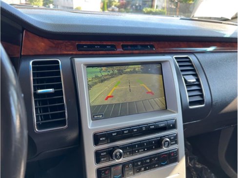 Used 2010 Ford Flex Limited image 9