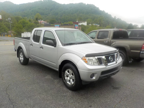 Used 2012 Nissan Frontier SV image 5