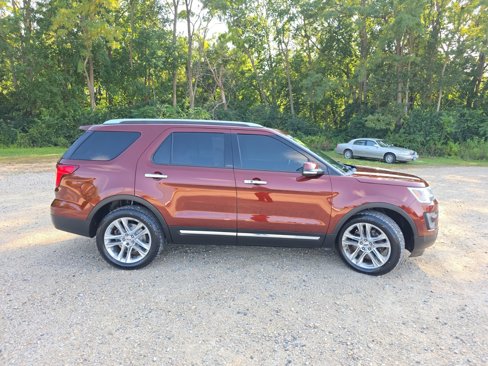 Used 2016 Ford Explorer Limited image 7