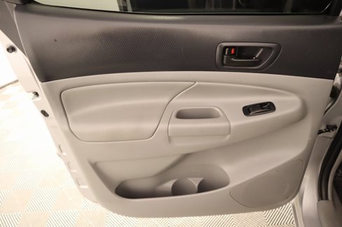 Used 2015 Toyota Tacoma PreRunner image 15