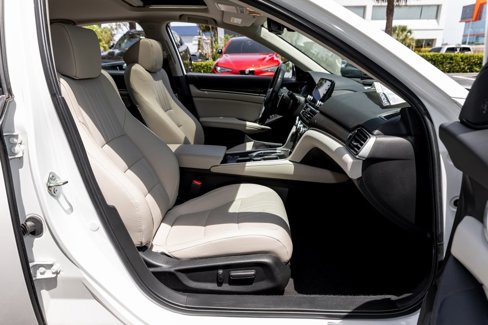 Used 2020 Honda Accord Touring image 33