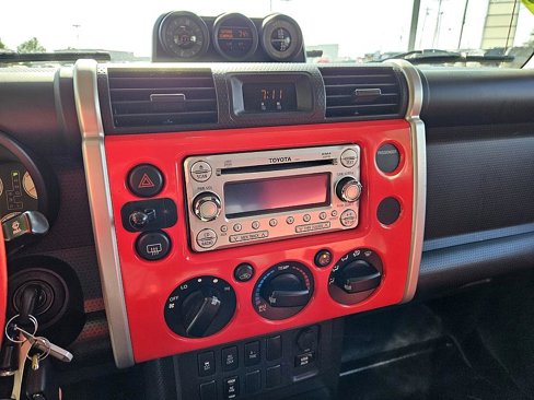 Used 2012 Toyota FJ Cruiser 4WD w/ Trail Teams Special Edition image 18