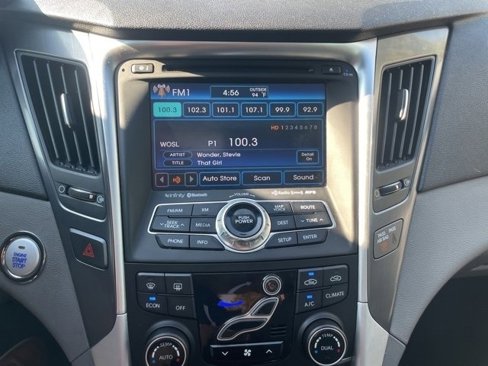 Used 2014 Hyundai Sonata Limited w/ Panoramic Sunroof Package 02 image 17