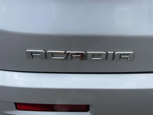 Used 2018 GMC Acadia Denali w/ Technology Package image 10