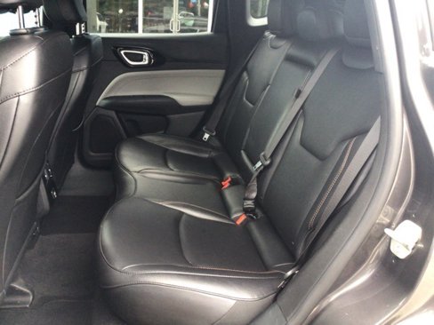 Used 2024 Jeep Compass Limited image 23