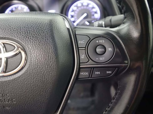 Used 2022 Toyota Camry SE image 37