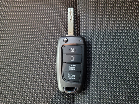 Used 2019 Hyundai Accent SE image 32