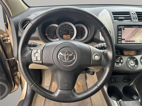 Used 2011 Toyota RAV4 Limited image 15