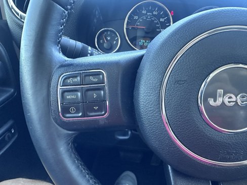 Used 2018 Jeep Wrangler Unlimited Sahara w/ Connectivity Group image 6