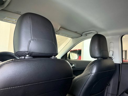 Used 2018 Jeep Compass Latitude w/ Popular Equipment Group image 26