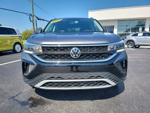 Used 2022 Volkswagen Taos SE image 3