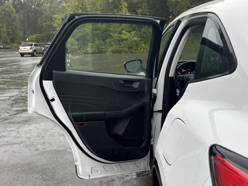 Used 2022 Ford Escape S image 21