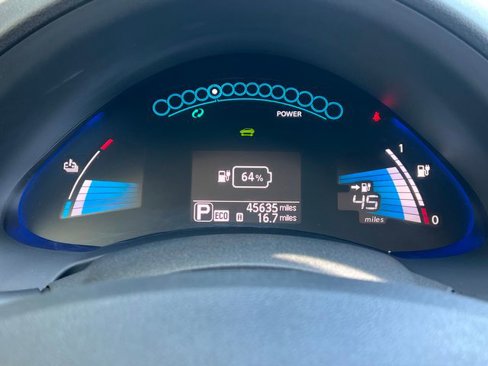 Used 2013 Nissan Leaf SV image 25