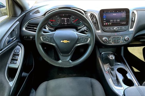 Used 2019 Chevrolet Malibu LT image 5