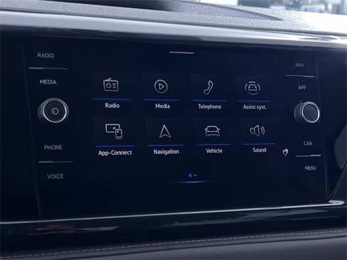 Used 2022 Volkswagen Taos SEL w/ Panoramic Sunroof Package image 25
