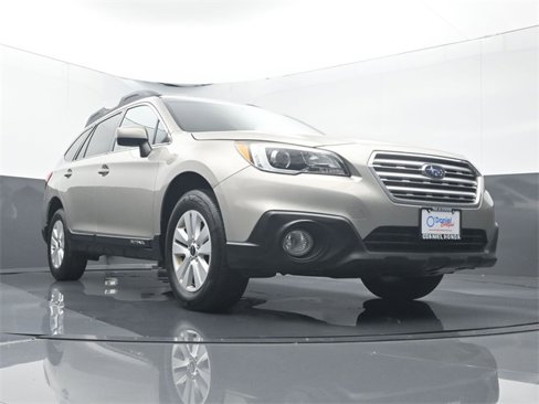 Used 2017 Subaru Outback 2.5i Premium image 13