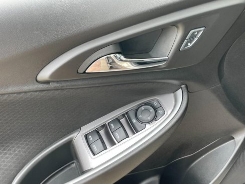 Used 2024 Chevrolet Malibu LT image 20