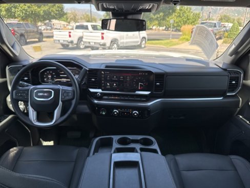Used 2023 GMC Sierra 1500 SLT w/ X31 Off-Road Package image 15