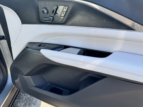 Certified 2024 Cadillac Lyriq Sport image 17