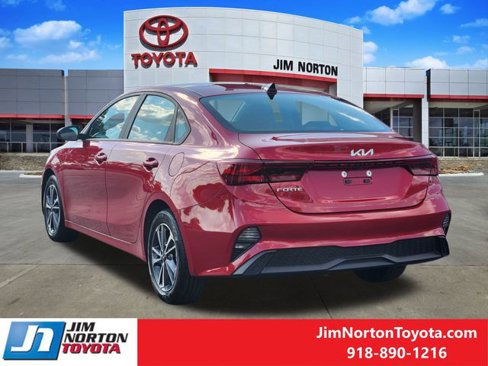 Used 2024 Kia Forte LXS image 8