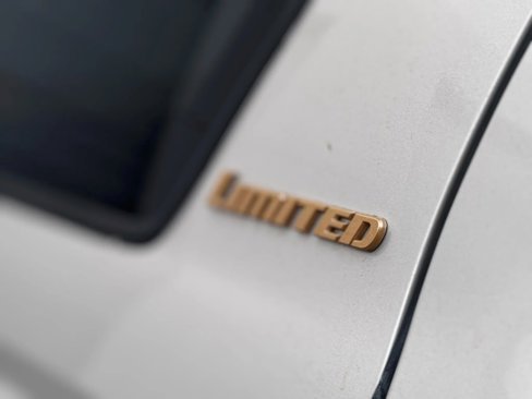 Used 1999 Toyota 4Runner Limited image 34