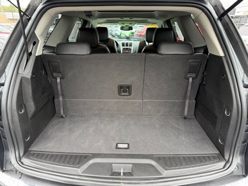 Used 2011 GMC Acadia SLT image 7