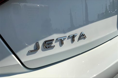 Used 2024 Volkswagen Jetta Sport image 23