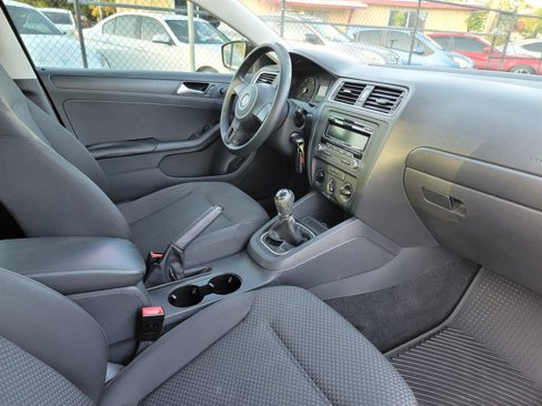Used 2014 Volkswagen Jetta S image 8