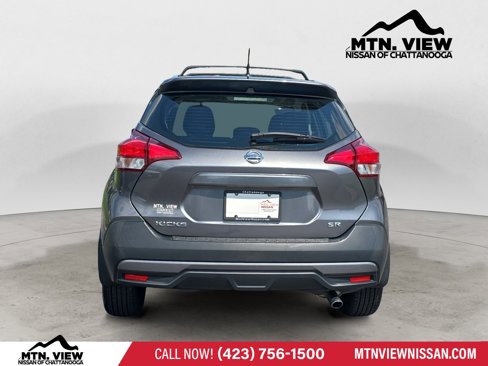 Used 2019 Nissan Kicks SR w/ Exterior Package image 4